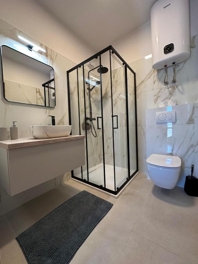 Apartmani Suzana Klenovica Exteriör bild